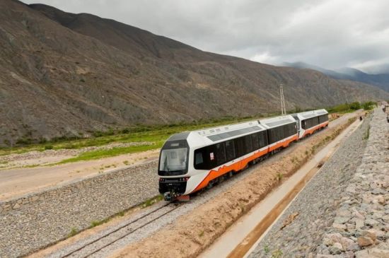 China CRRC se adjudica contrato para proveer trenes México-Pachuca